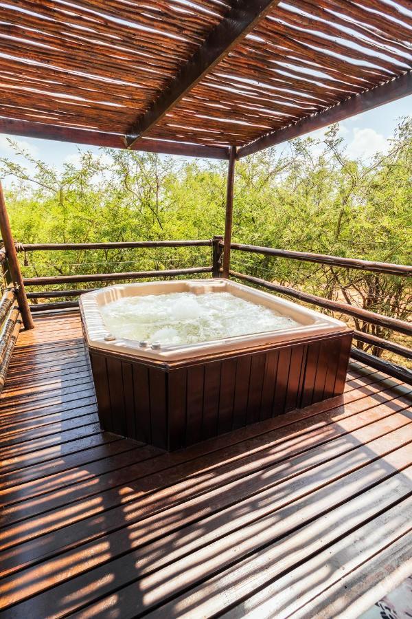 515 On Warthog By The River Marloth Park Exterior photo